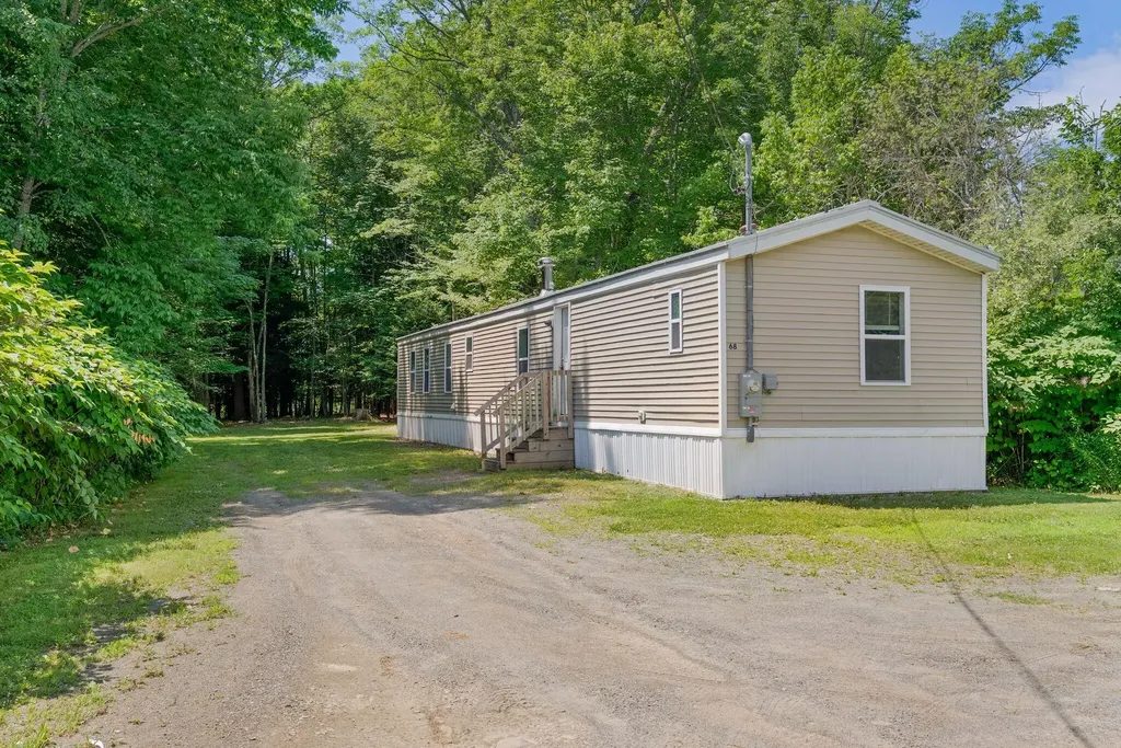 68-high-street-oakland-me-04963